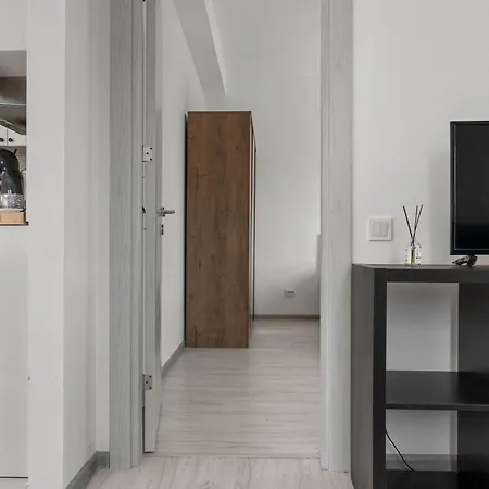 Skylawn Retreat Free Parking *