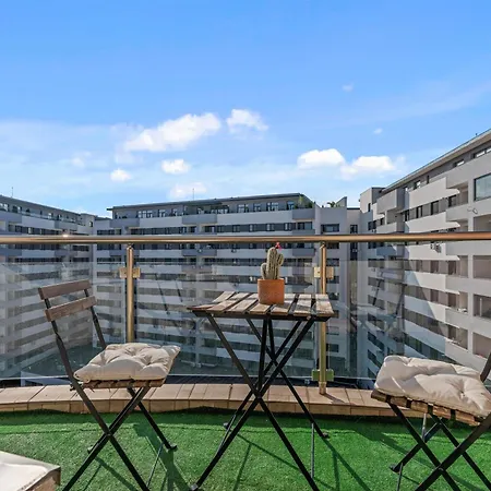 Skylawn Retreat Free Parking