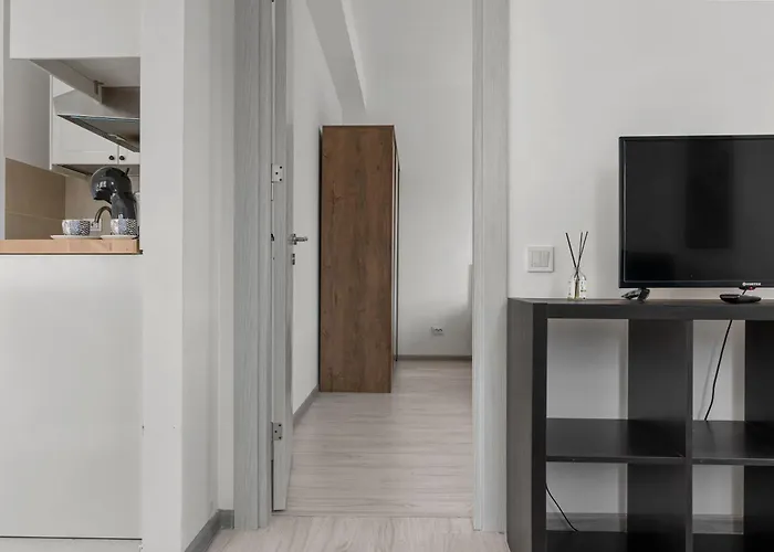 Skylawn Retreat Free Parking *