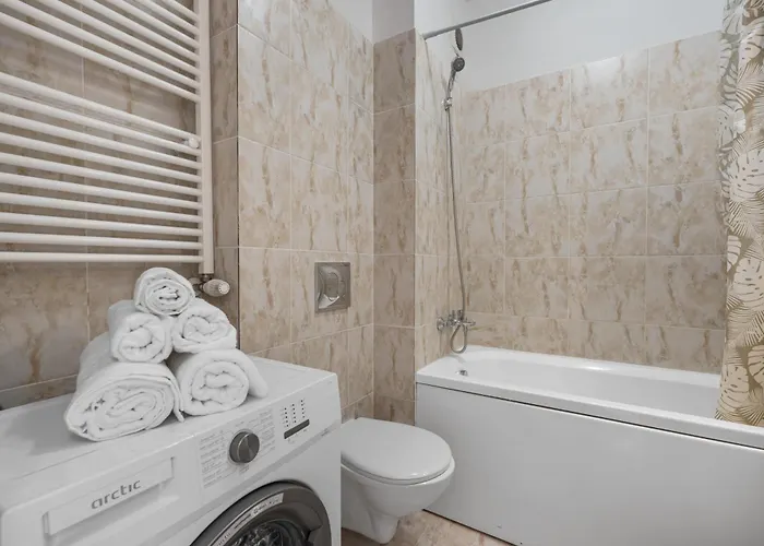 Skylawn Retreat Free Parking